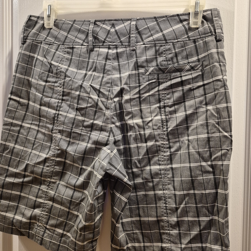 Ladies Shorts - Picture 5 of 7